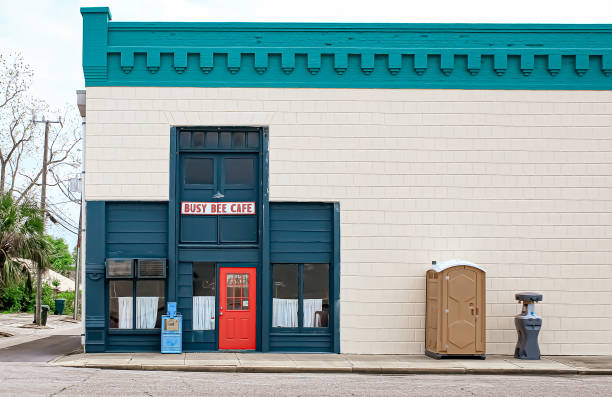 Best Best portable toilet rental  in Oak Park, MI
